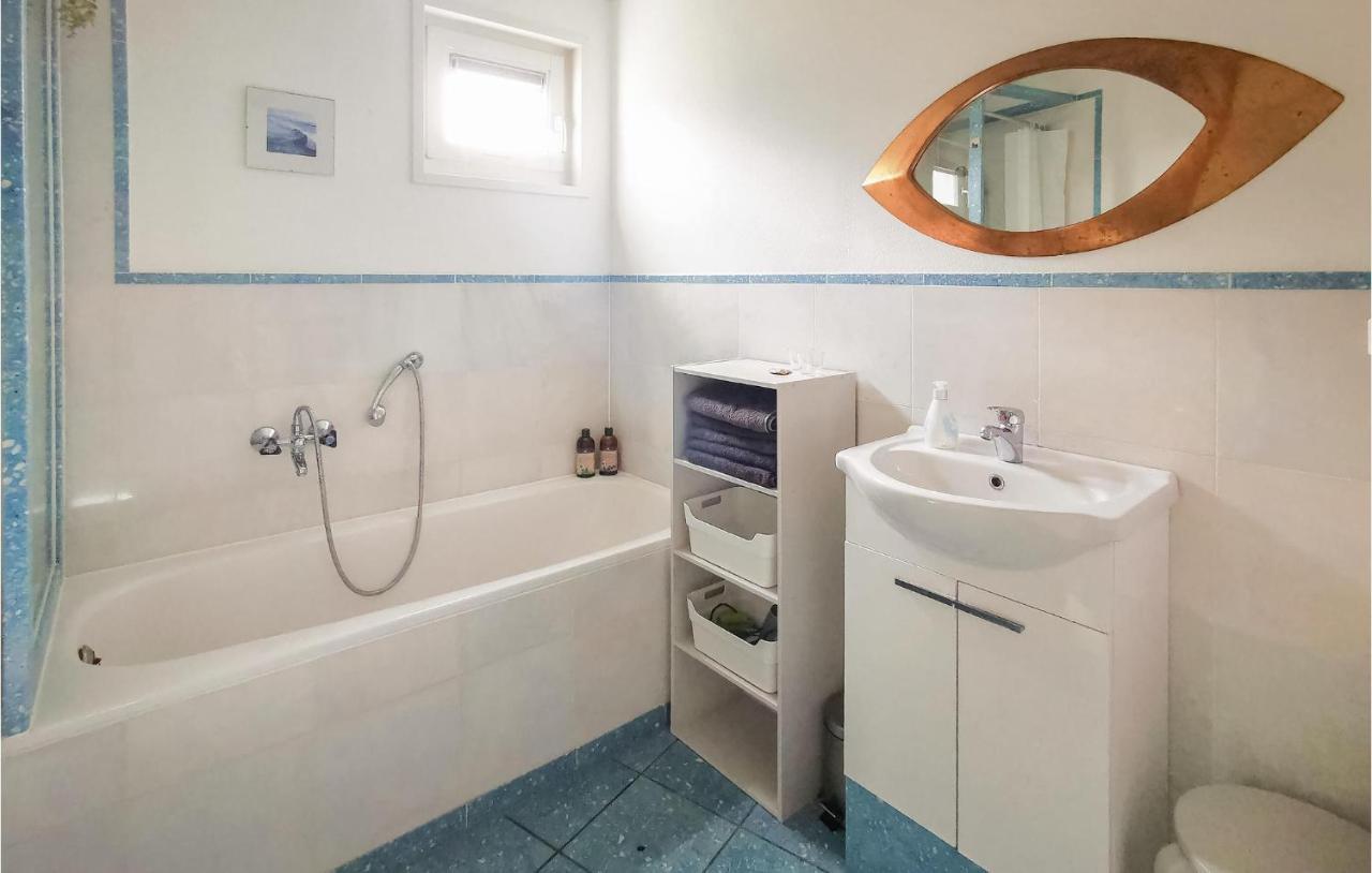 2 Bedroom Gorgeous Home In Lemmer Luaran gambar