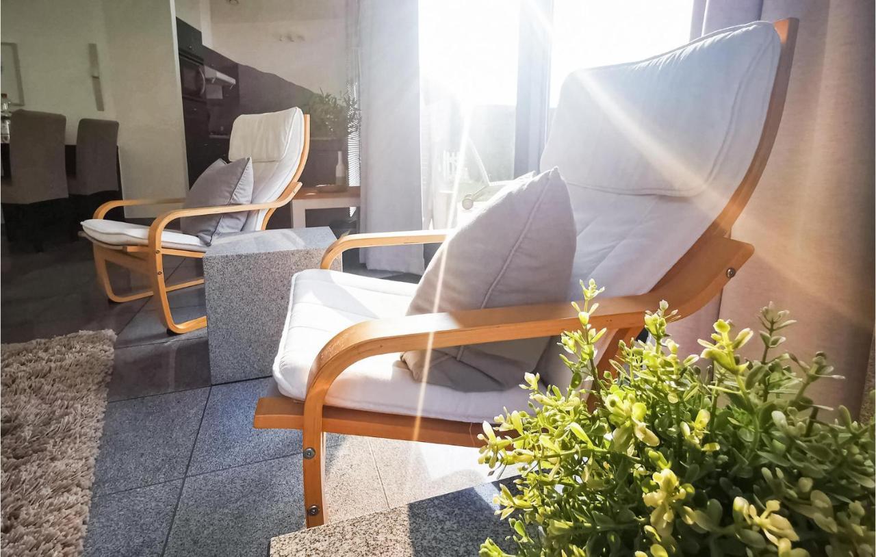 2 Bedroom Gorgeous Home In Lemmer Luaran gambar