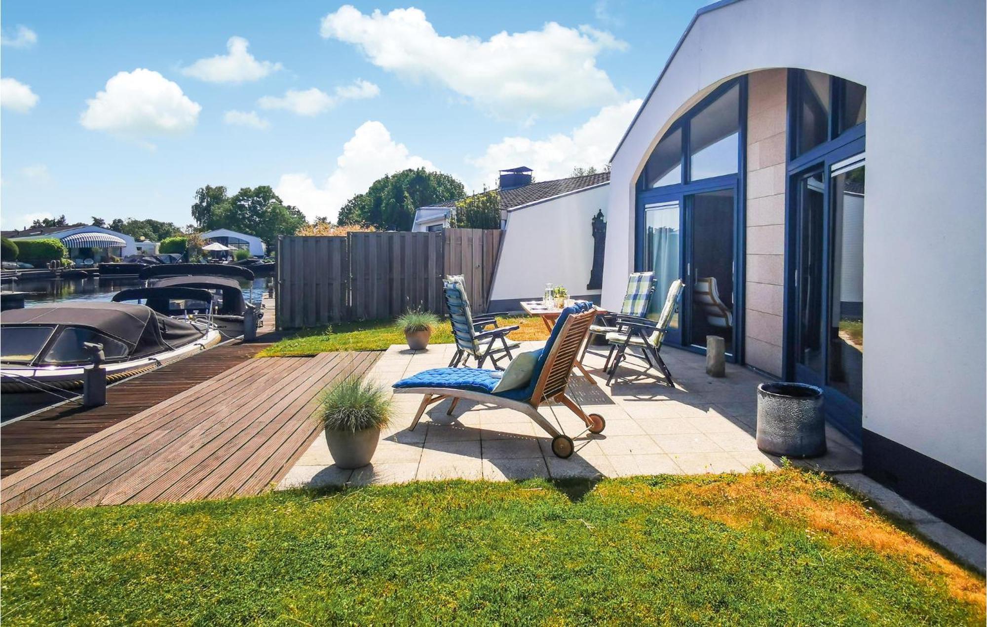 2 Bedroom Gorgeous Home In Lemmer Luaran gambar